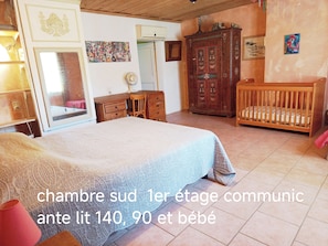 5 bedrooms, iron/ironing board, WiFi