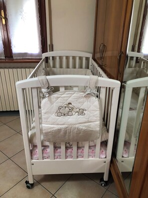 2 bedrooms, desk, iron/ironing board, travel cot