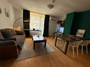 TV