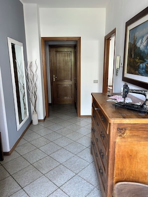 Interior - Exclusive use cottage all on one floor, fenced garden. Animals welcome (Bianzone)