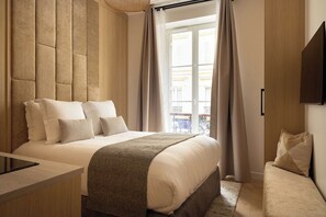 Desk, iron/ironing board, free WiFi, bed sheets