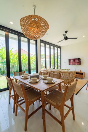 Exclusive Villa | Living room