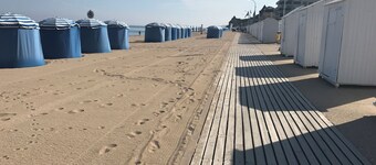 Vacation villa 50 meters from the sea.