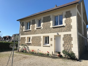 Exterior - Vacation villa 50 meters from the sea. (Blonville-sur-Mer)