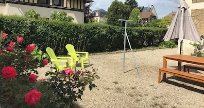 Villa de vacances Ă 50 mĂštres de la mer.