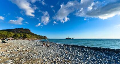 Bohemian hut - Exceptional view of Cap Estérel, Ile d'Or, St-Tropez