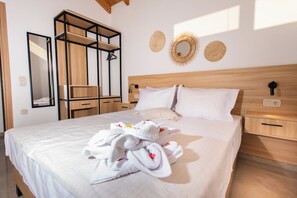 2 chambres, chambres insonorisées, fer et planche à repasser