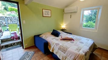 1 chambre, fer et planche à repasser, Wi-Fi, draps fournis