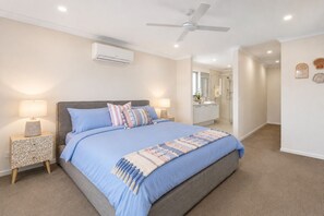5 chambres, bureau, fer et planche à repasser, Wi-Fi gratuit