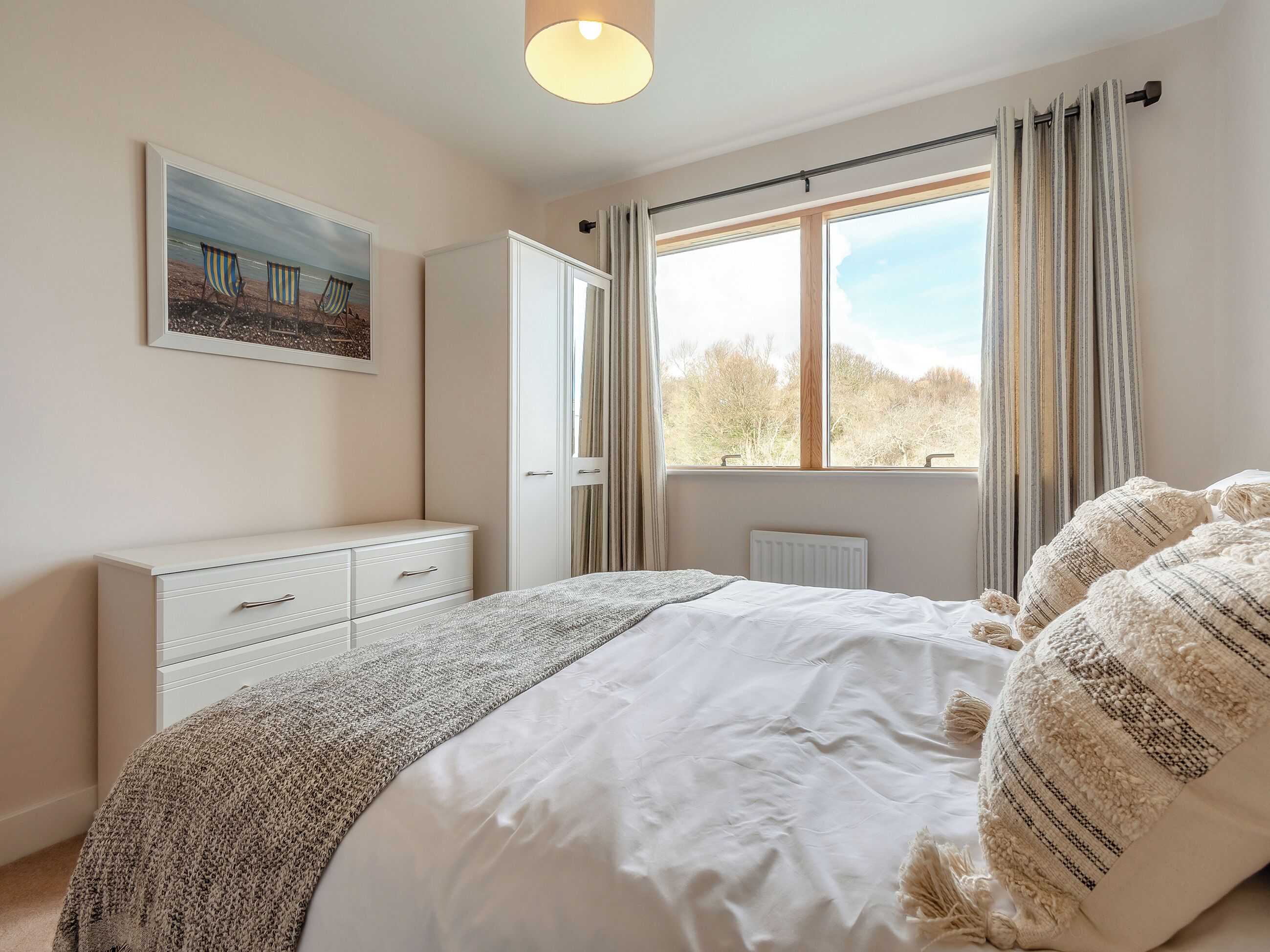 3 habitaciones, wifi gratis, ropa de cama y acceso para silla de ruedas 