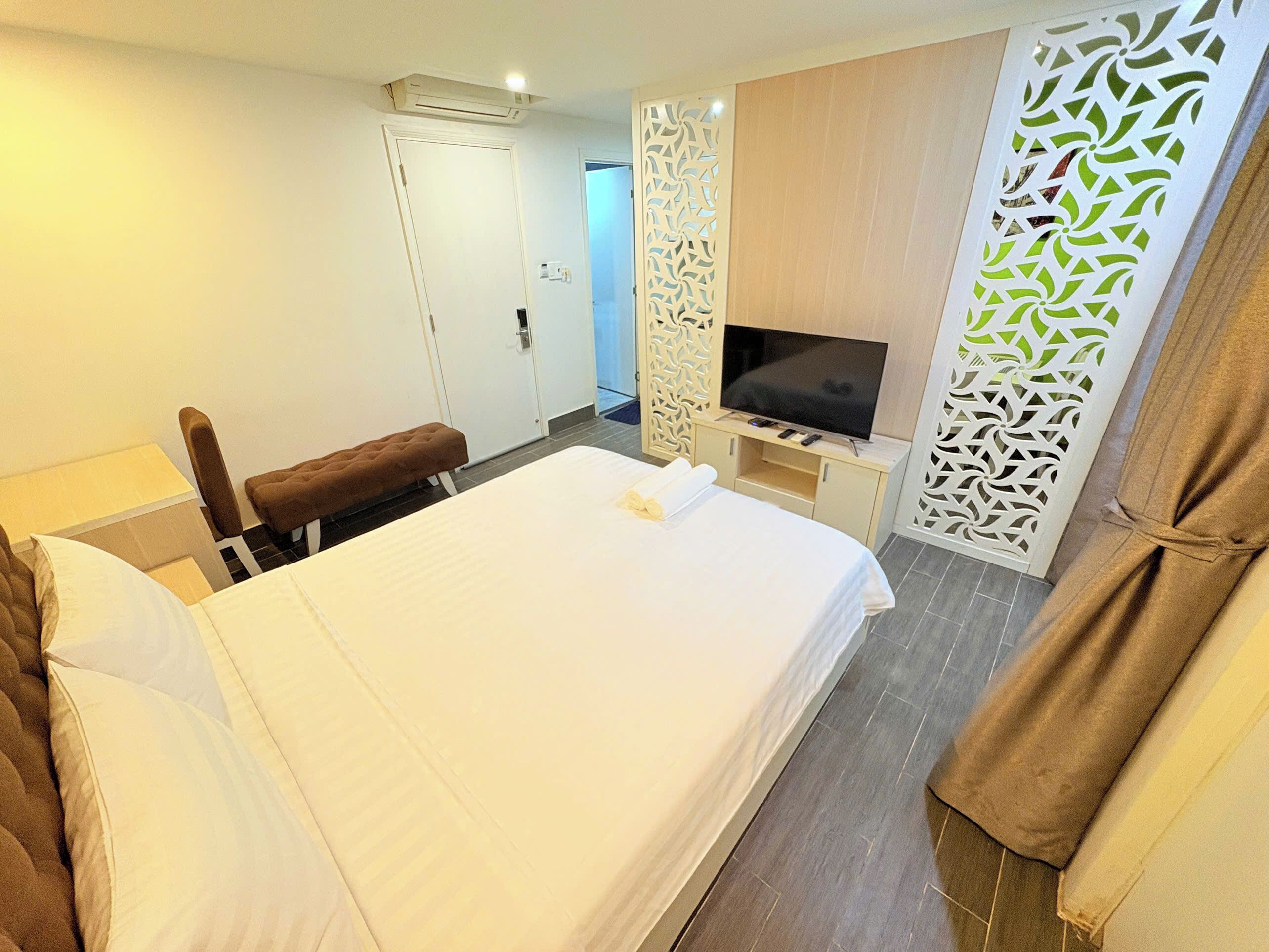 Economy Double Room, 1 Queen Bed