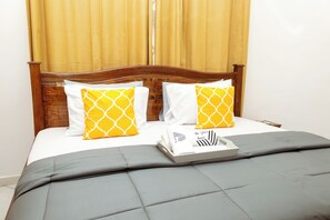 3 makuuhuonetta, silitysrauta/-lauta, Wi-Fi, vuodevaatteet