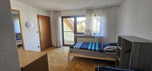 3 bedrooms, WiFi, bed sheets