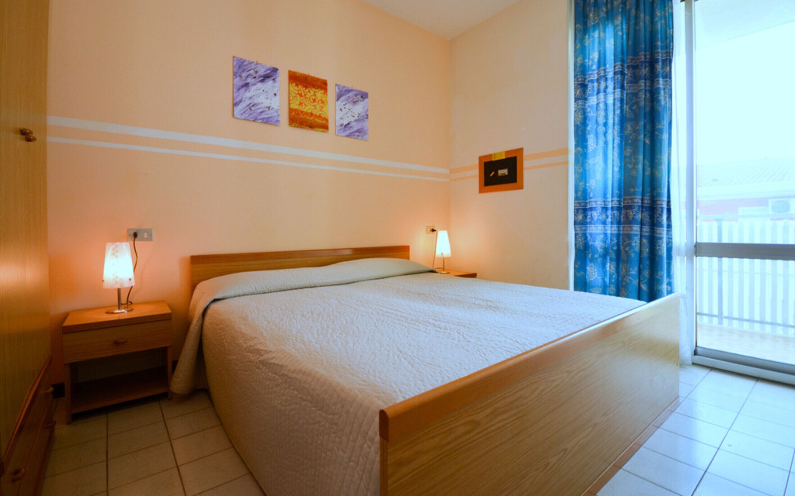 2 bedrooms