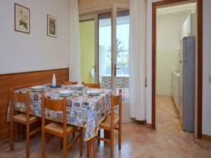 Dining - Comfy house in a seafront building (Bibione)