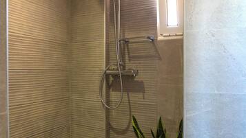 Deluxe Suite, Sea View | Bilik Mandi