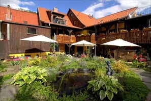 Exterior - Ferienwohnungen Stolberg - Apartment with garden view (Südharz)