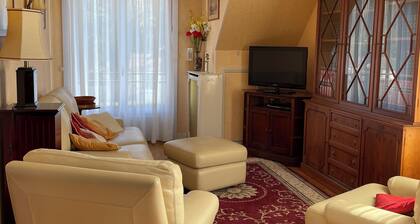 Self-contained apartment on 1st floor of a detached house