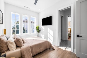 5 habitaciones, escritorio, tabla de planchar con plancha y wifi gratis 