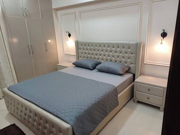 2 chambres, fer et planche à repasser, Wi-Fi, literie fournie