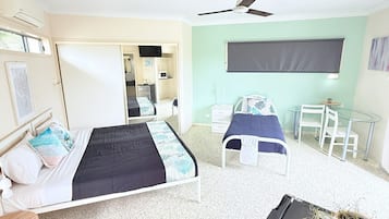 7 bedrooms, free WiFi, bed sheets