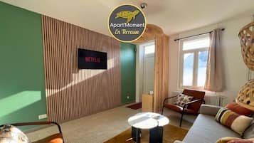 House | Living area | Flat-screen TV