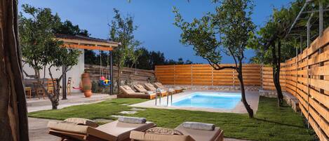 Deluxe Villa, Pool View | Private pool