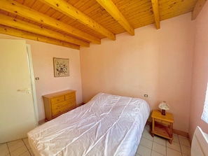 3 bedrooms - House with garden, 2 bedrooms, parking, near beach and town center (Brem)