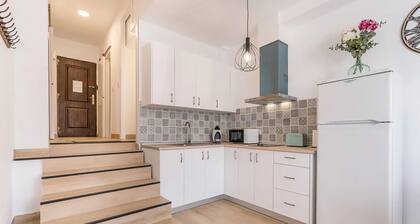 Edificio Los Alpes Apartment 'Frio Y Sol' with mountain views, private terrace, parking space, private parking space
