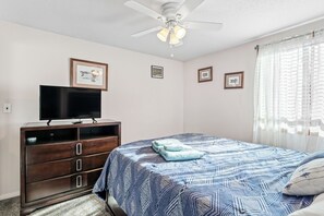 3 bedrooms, free WiFi, bed sheets