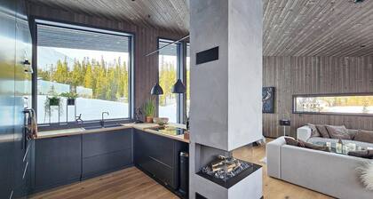 Awesome home in Rjukan with sauna