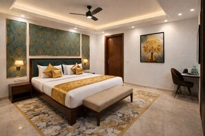Deluxe Room | Premium bedding, iron/ironing board, free cots/infant beds, free WiFi - Hotel Palm View by JMD Group (New Delhi)