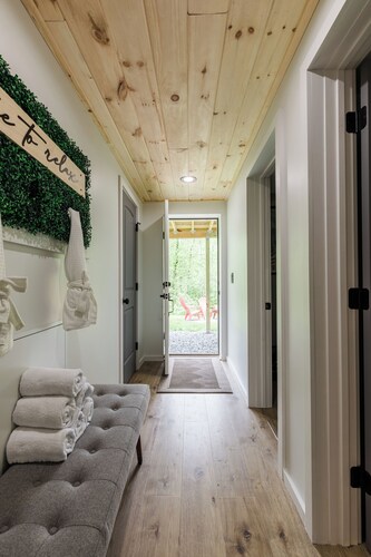 The Mont Haus- WOOD FIRED SAUNA - Minutes to Mt. Snow and Stratton!