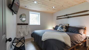 3 bedrooms, WiFi, bed sheets