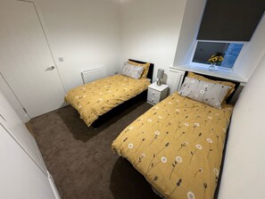 2 soverom, strykejern/-brett, wi-fi (inkludert) og sengetøy