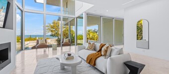 Luxury Beach House with Bay Views and Pool