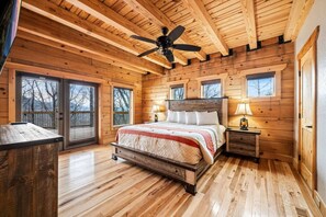 5 Schlafzimmer, Schreibtisch, kostenloses WLAN