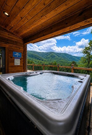 Terrace/patio - 5BR w/MTN Views*Firepit*Hot Tub*Theater*Games (Sevierville)