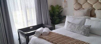 Modern 2 BR pool side apartment