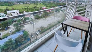 Asrama Umum, 1 kamar tidur, akses difabel, Boleh Merokok | Balkon