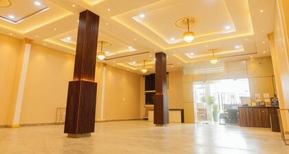 B&B Estrella Hotel And Resort