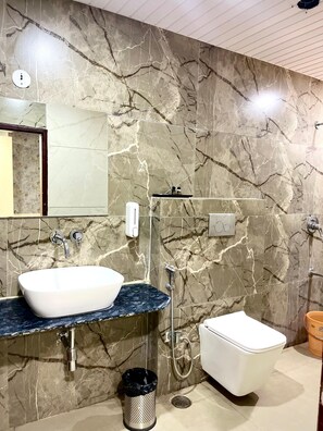 Standard Double Room, City View | Bathroom - B&B Estrella Hotel And Resort  (Indore)
