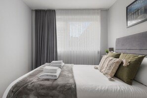 3 bedrooms, iron/ironing board, Internet, bed sheets