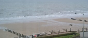 Apartment 5 self-contained 1 bed plus sofa bed sleeps 4 Bridlington North side