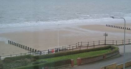 Apartment 5 self-contained 1 bed plus sofa bed sleeps 4 Bridlington North side