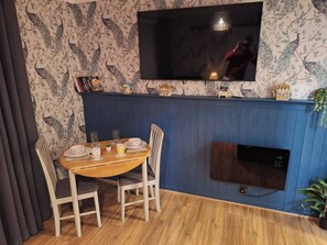 Apartamento, 1 quarto, acessível | Sala de jantar