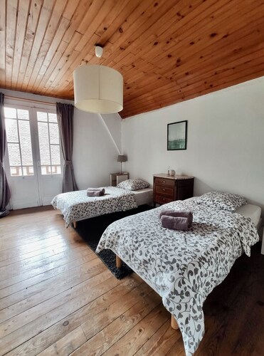 Bright and spacious authentic French townhouse with courtyard