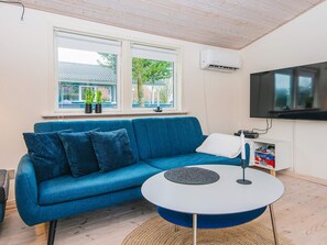 House | Interior - 4 Star Holiday Home in Hovborg (Hovborg)