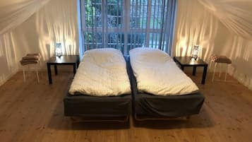 2 bedrooms, WiFi, bed sheets