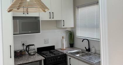Tranquil One bedroom poolside apartment